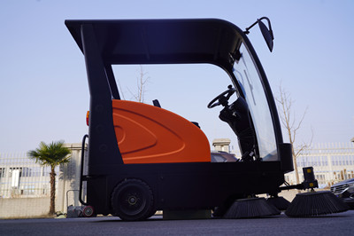 人工清潔逐漸被榮事達掃地機取代 人工清潔逐漸被榮事達掃地機取代.jpg